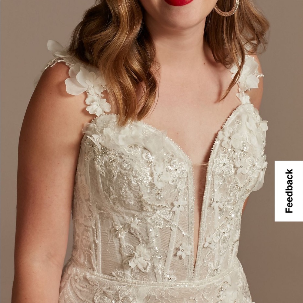 Galina Signature Sheath wedding dress🤍 - Picture 3 of 7